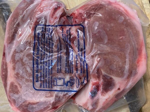 Bone-In Chops (1.4 lbs)*